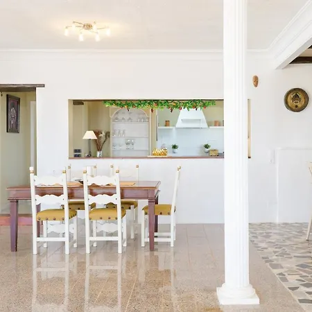 Casa Atlantico / Puerto Calero * 티아즈