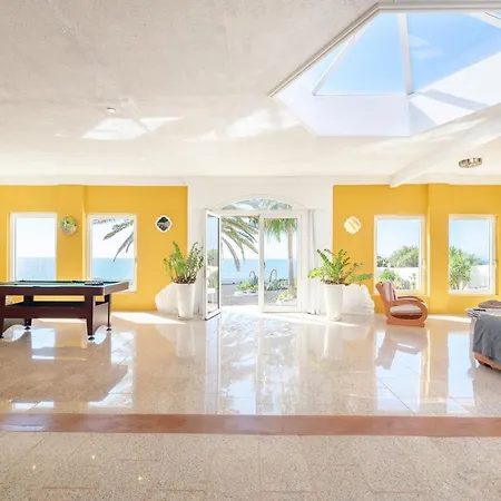 Casa Atlantico / Puerto Calero 티아즈